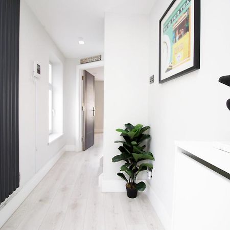 New 2 Bed Comfort - Functional - Secure - Private Κάρντιφ Εξωτερικό φωτογραφία