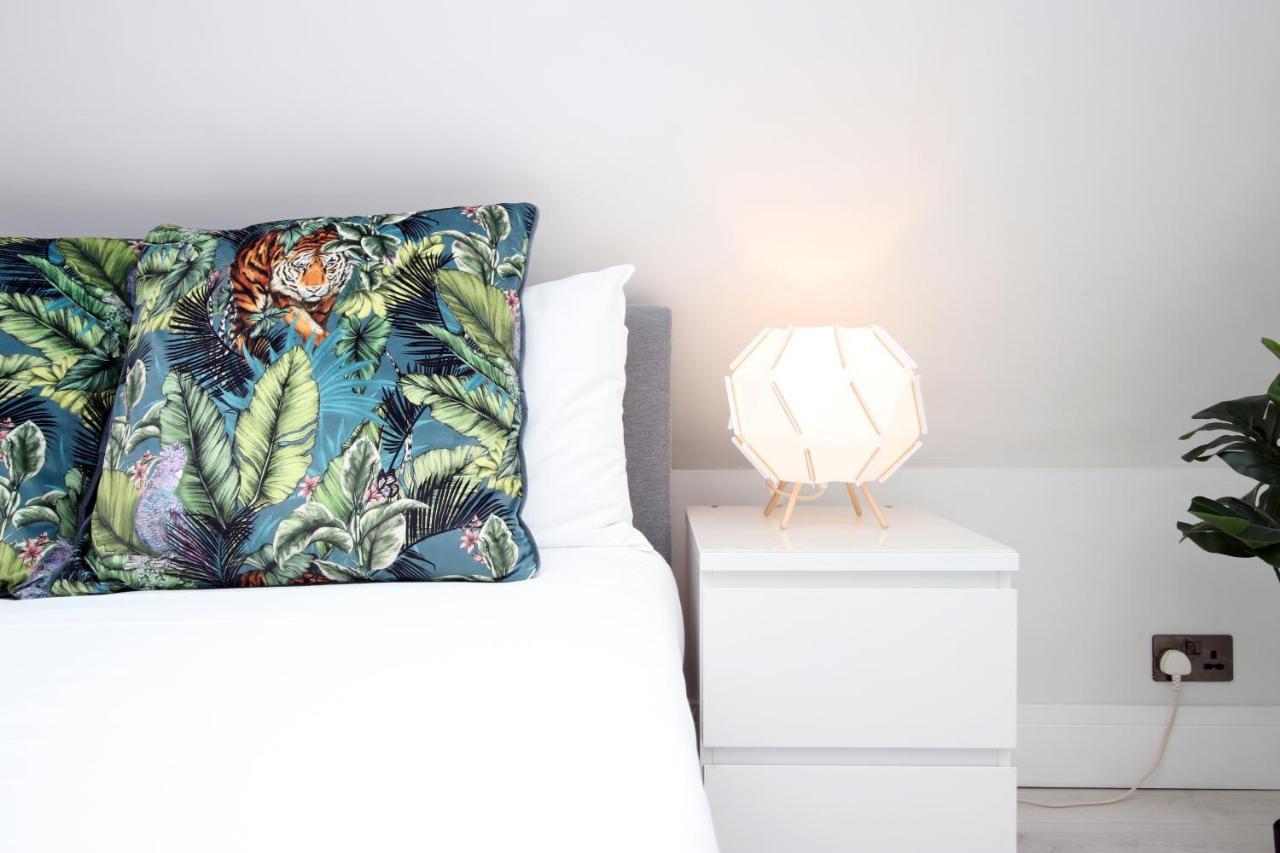 New 2 Bed Comfort - Functional - Secure - Private Κάρντιφ Εξωτερικό φωτογραφία