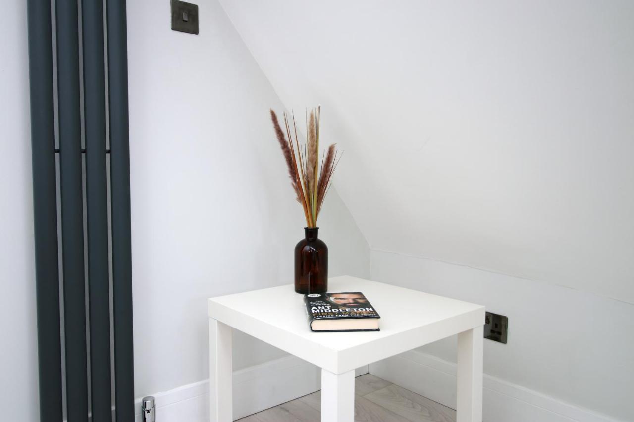 New 2 Bed Comfort - Functional - Secure - Private Κάρντιφ Εξωτερικό φωτογραφία