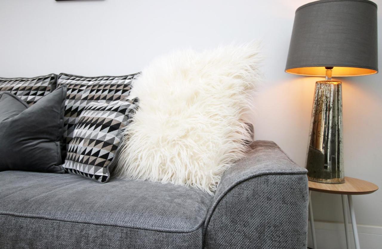 New 2 Bed Comfort - Functional - Secure - Private Κάρντιφ Εξωτερικό φωτογραφία