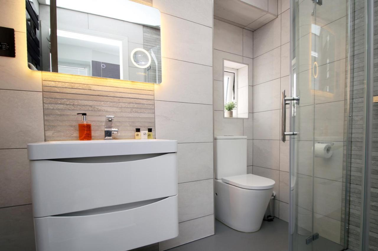 New 2 Bed Comfort - Functional - Secure - Private Κάρντιφ Εξωτερικό φωτογραφία